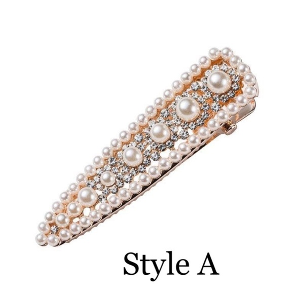 Teardrop Vintage Pearl Clips main image 4